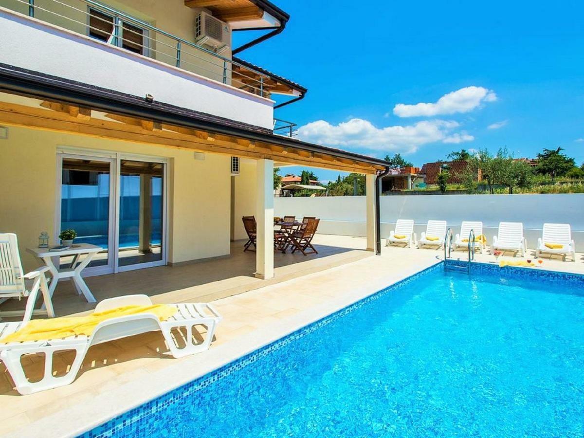 Villa Sanja Plovanija Exterior photo